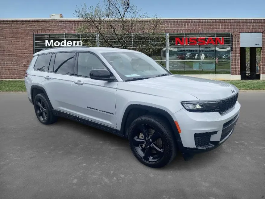 2021 Jeep Grand Cherokee Altitude photo 1