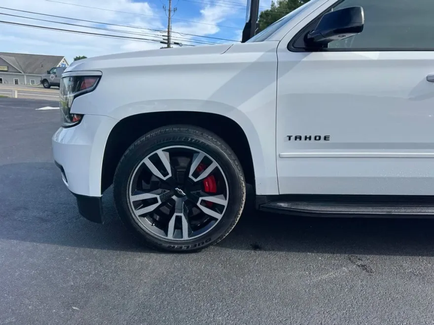 2018 Chevrolet Tahoe Premier photo 1