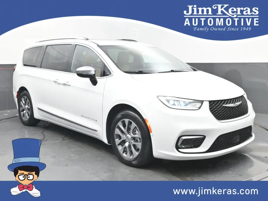 2023 Chrysler Pacifica Hybrid Pinnacle photo 1