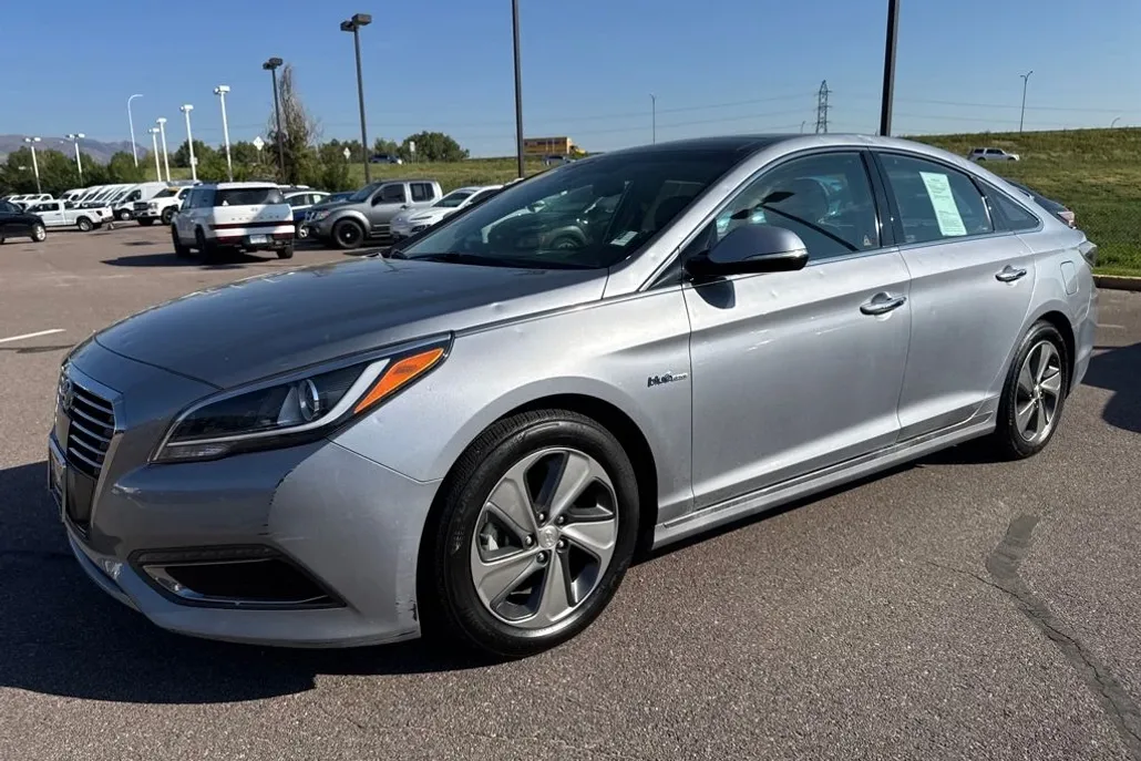 2017 Hyundai Sonata Hybrid Limited photo 1