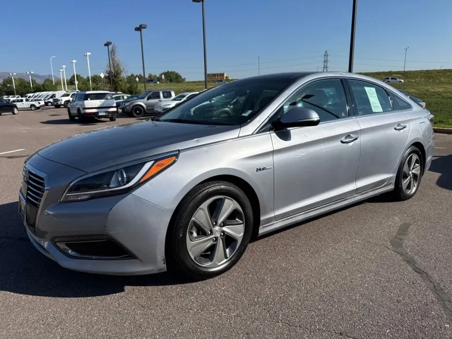 2017 Hyundai Sonata Hybrid Limited photo 1