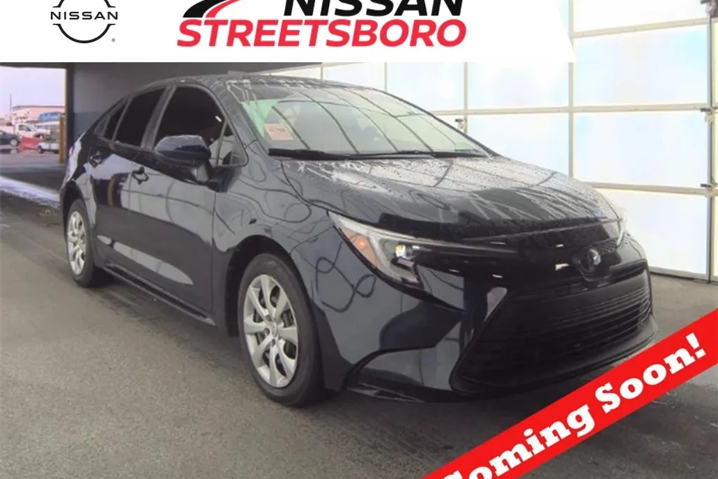 2023 Toyota Corolla Hybrid LE photo 1