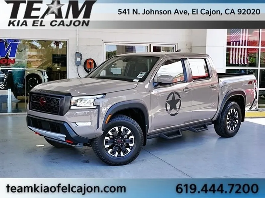 2023 Nissan Frontier PRO-4X photo 1