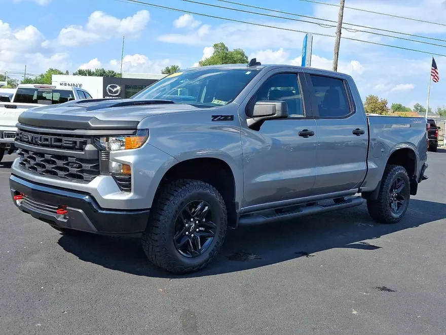 2025 Chevrolet Silverado 1500 Custom Trail Boss photo 1