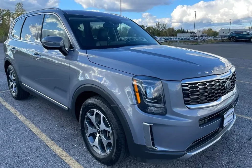 2020 Kia Telluride EX photo 1