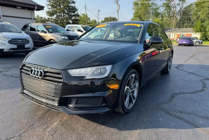 2019 Audi A4 Premium photo 1