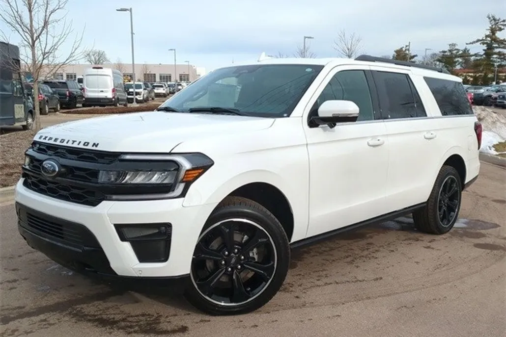 2024 Ford Expedition MAX Limited photo 1