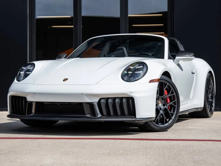 2025 Porsche 911 Targa 4 GTS photo 1