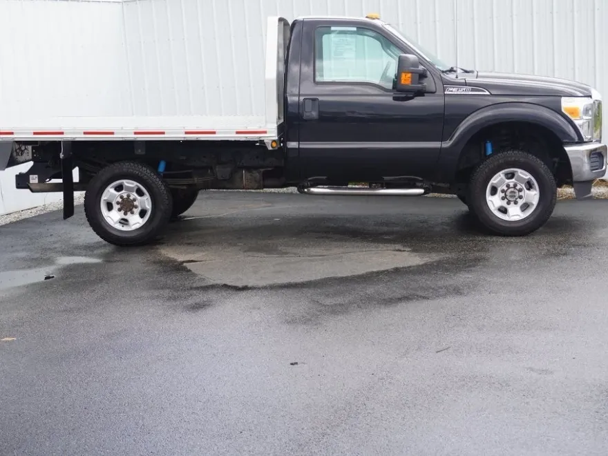 2011 Ford F-350 XLT photo 1