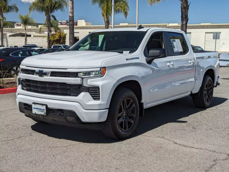 2024 Chevrolet Silverado 1500 RST photo 1