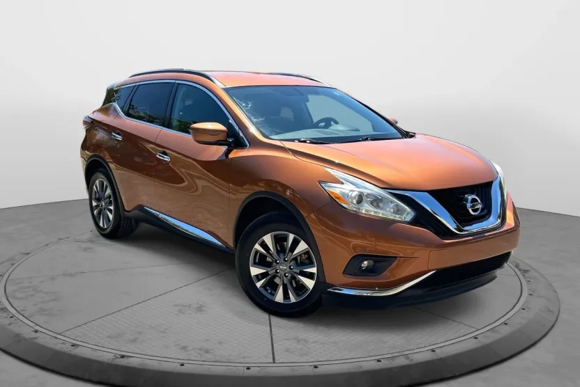 2017 Nissan Murano SV photo 1