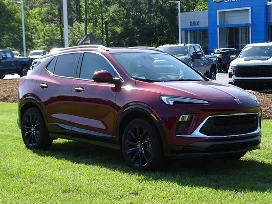 2024 Buick Encore GX Sport Touring photo 1