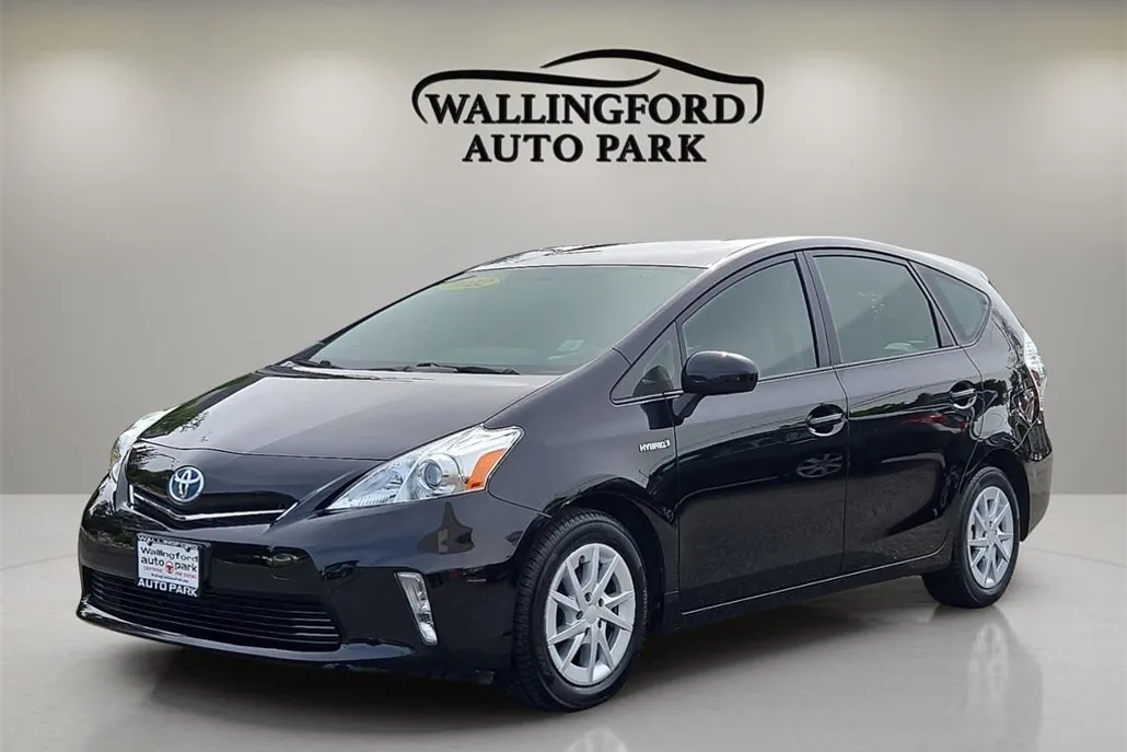 2012 Toyota Prius V photo 1