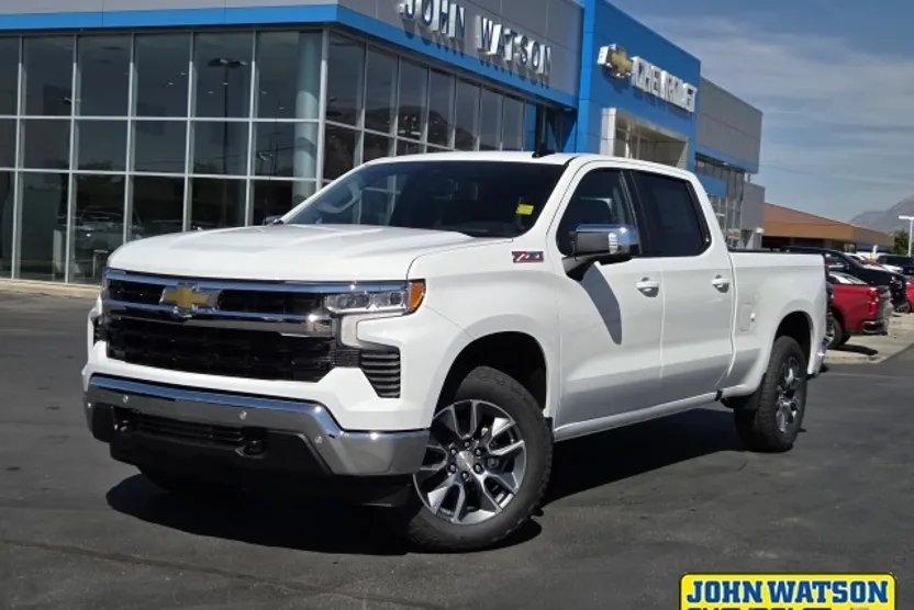 2026 Chevrolet Silverado 1500 LT photo 1