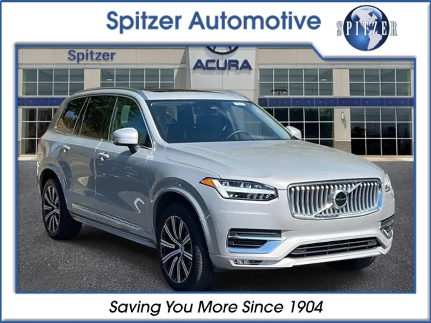 2025 Volvo XC90 B5 Core photo 1