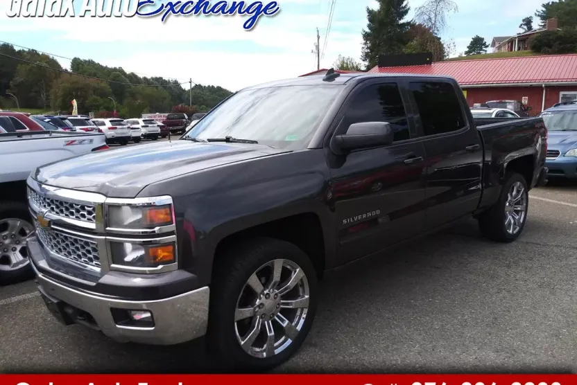 2015 Chevrolet Silverado 1500 LT photo 1