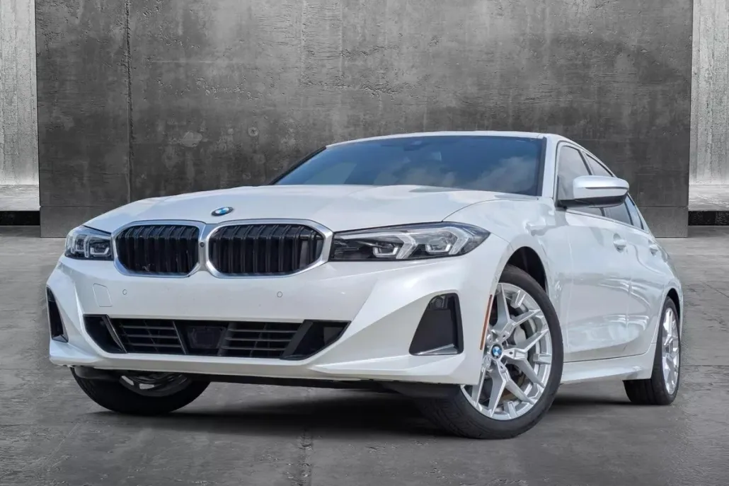 2025 Bmw 330i photo 1