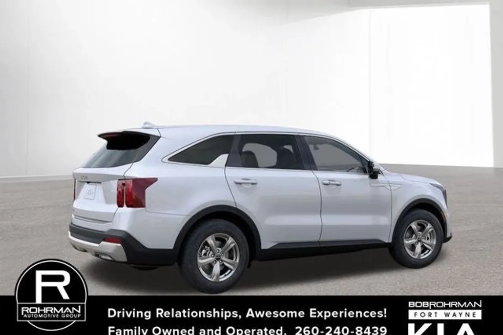 2026 Kia Sorento LX photo 1