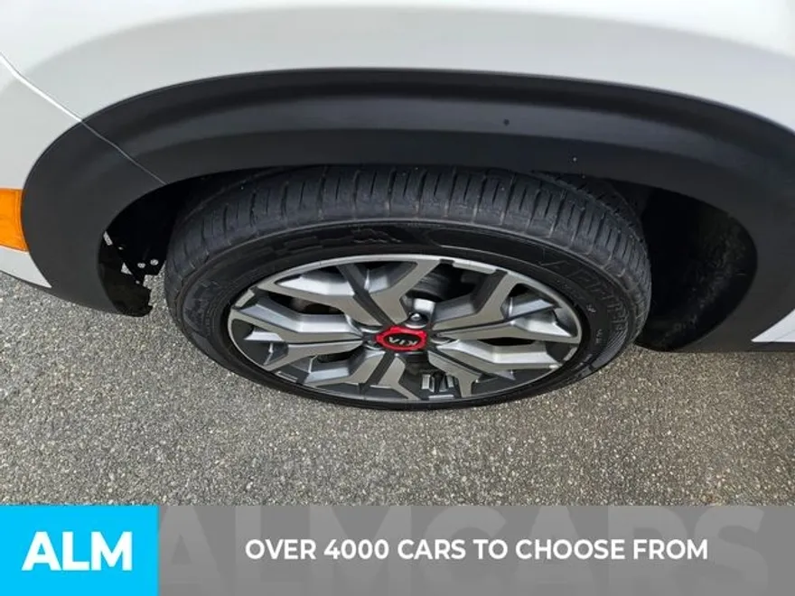 2021 Kia Seltos S photo 1