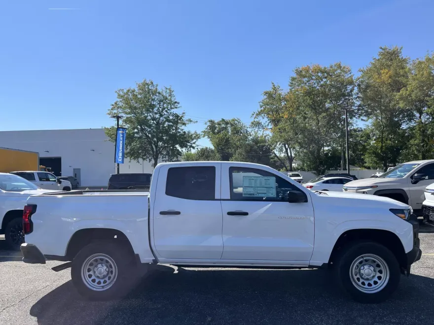 2026 Chevrolet Colorado Work Truck photo 1