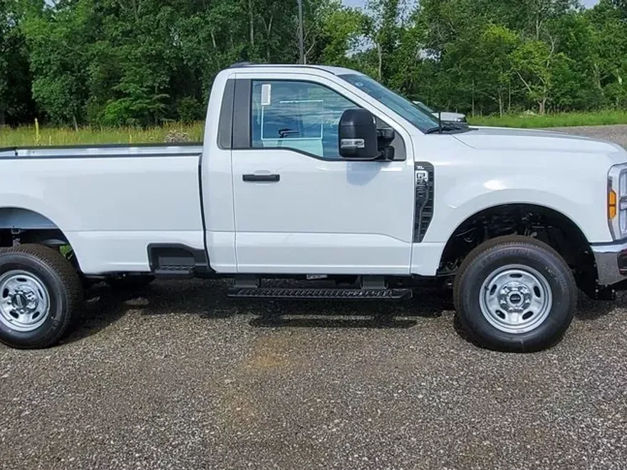 2025 Ford F-250 XL photo 1