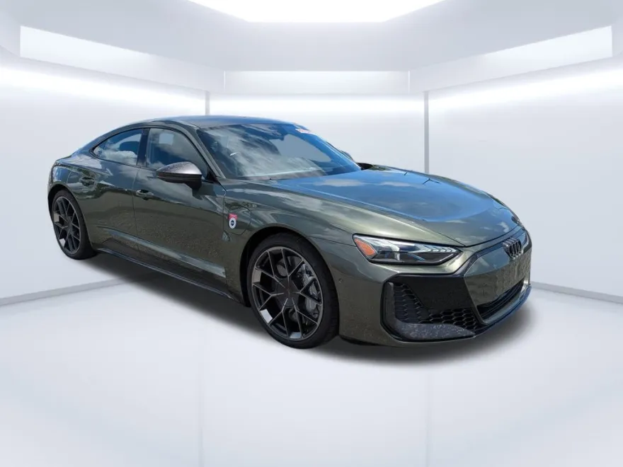 2025 Audi RS e-tron GT Base photo 1