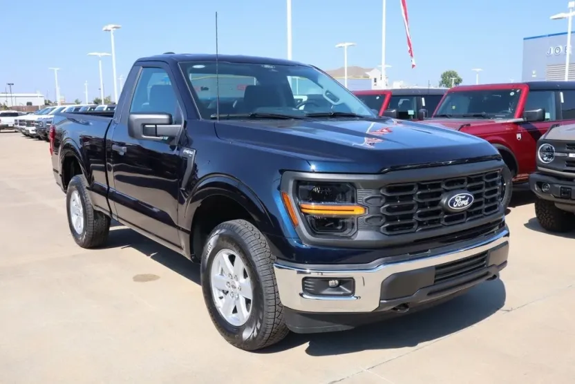 2025 Ford F-150 XL photo 1