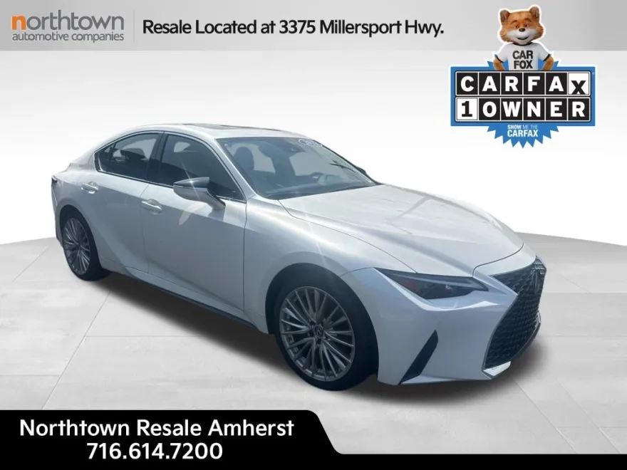 2022 Lexus IS 300 photo 1