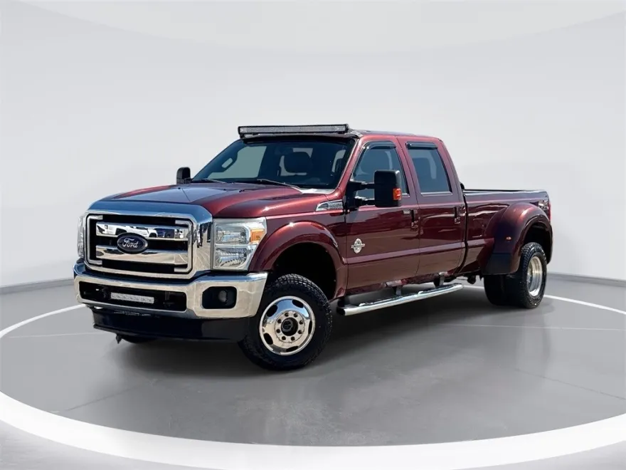 2015 Ford F-350 Lariat photo 1