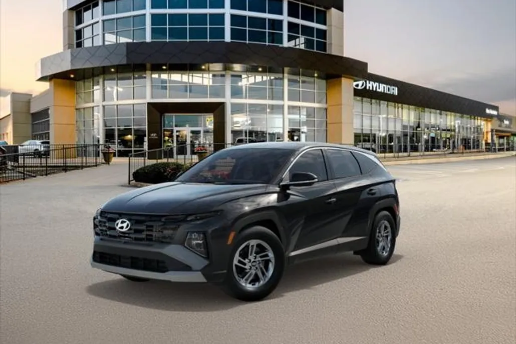 2025 Hyundai Tucson SE photo 1