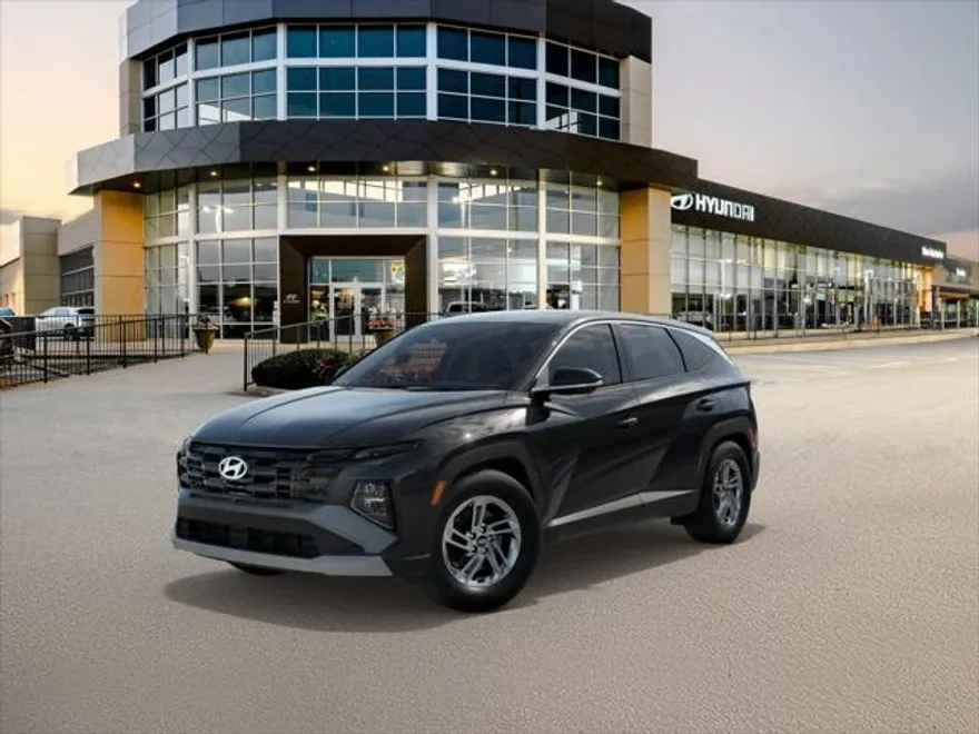 2025 Hyundai Tucson SE photo 1