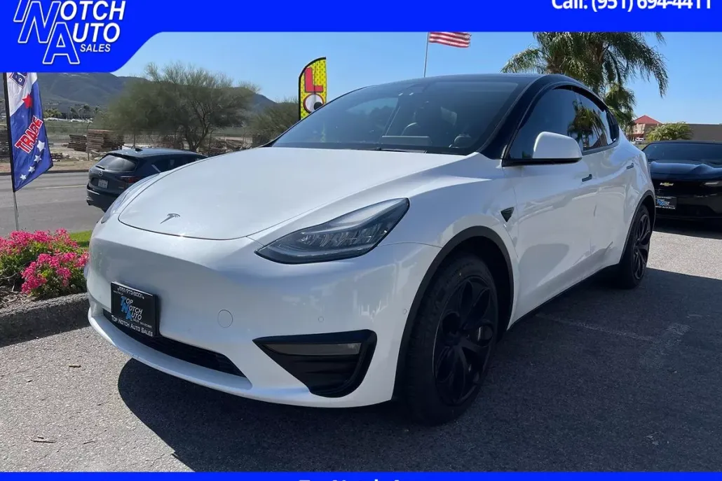 2021 Tesla Model Y Long Range photo 1