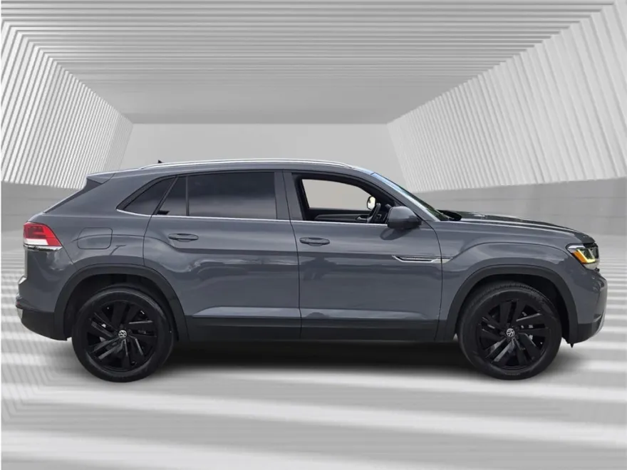 2023 Volkswagen Atlas Cross Sport V6 SE Technology photo 1