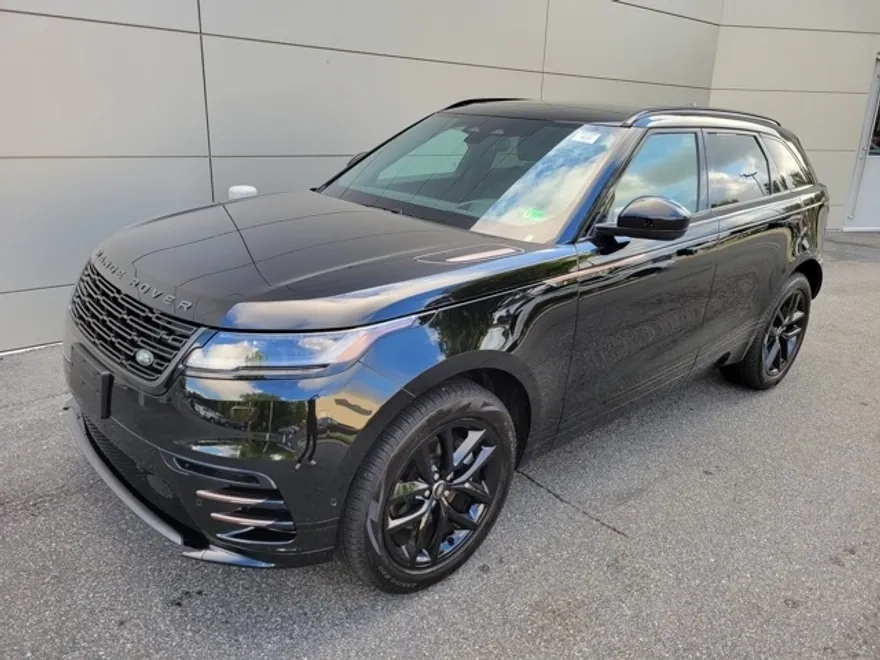 2025 Land Rover Range Rover Velar SE photo 1