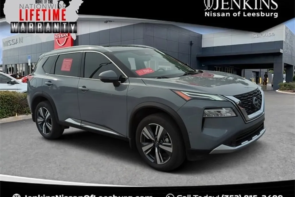2023 Nissan Rogue Platinum photo 1