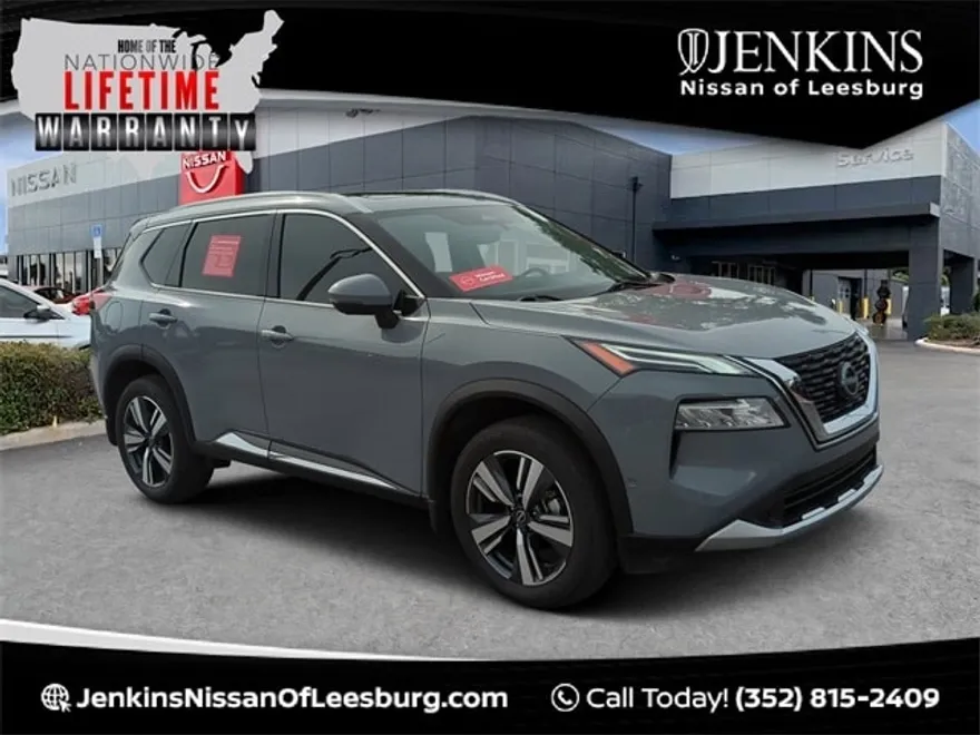 2023 Nissan Rogue Platinum photo 1