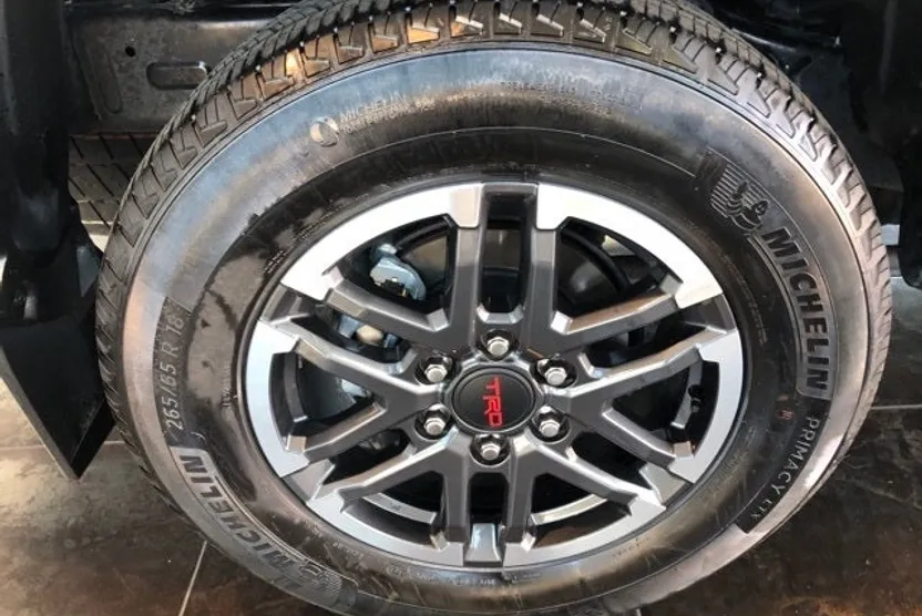 2024 Toyota Tacoma TRD Sport photo 1