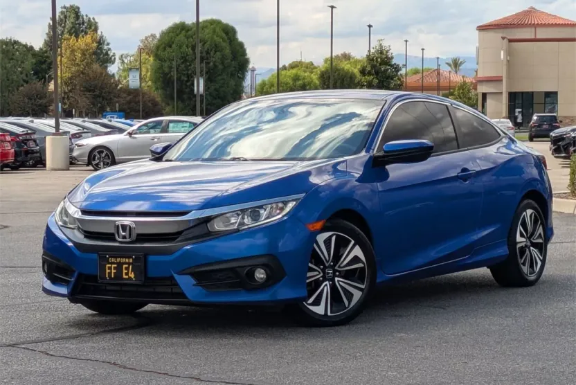 2016 Honda Civic EX-T photo 1