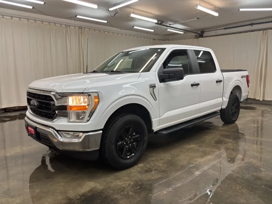 2022 Ford F-150 XL photo 1