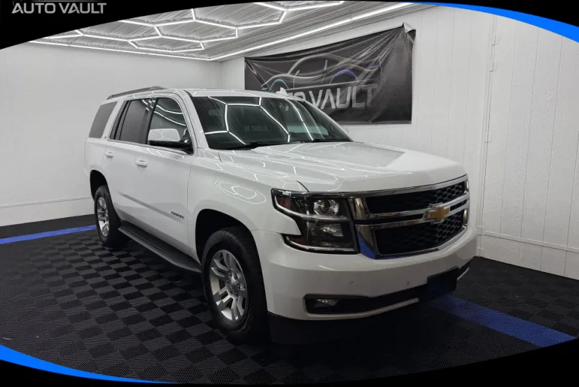 2018 Chevrolet Tahoe LT photo 1