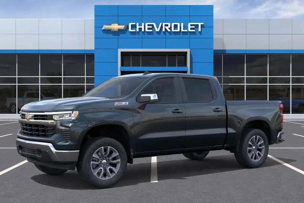 2026 Chevrolet Silverado 1500 LT photo 1