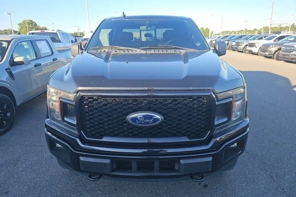 2019 Ford F-150 XLT photo 1