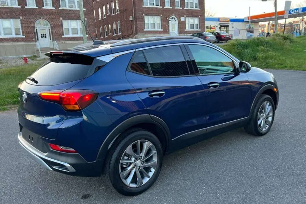 2023 Buick Encore GX Essence photo 1