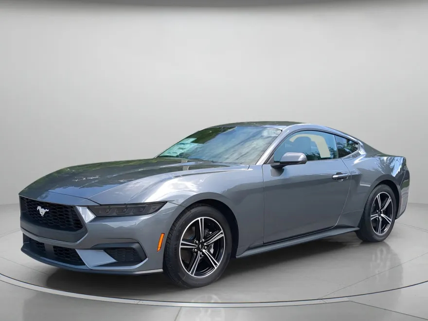 2025 Ford Mustang EcoBoost photo 1