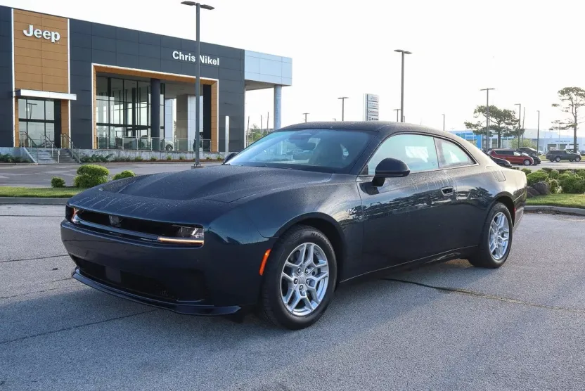 2025 Dodge Charger Daytona R/T photo 1