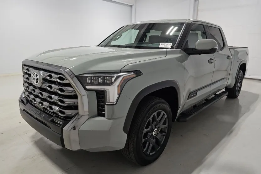 2024 Toyota Tundra Platinum CrewMax photo 1