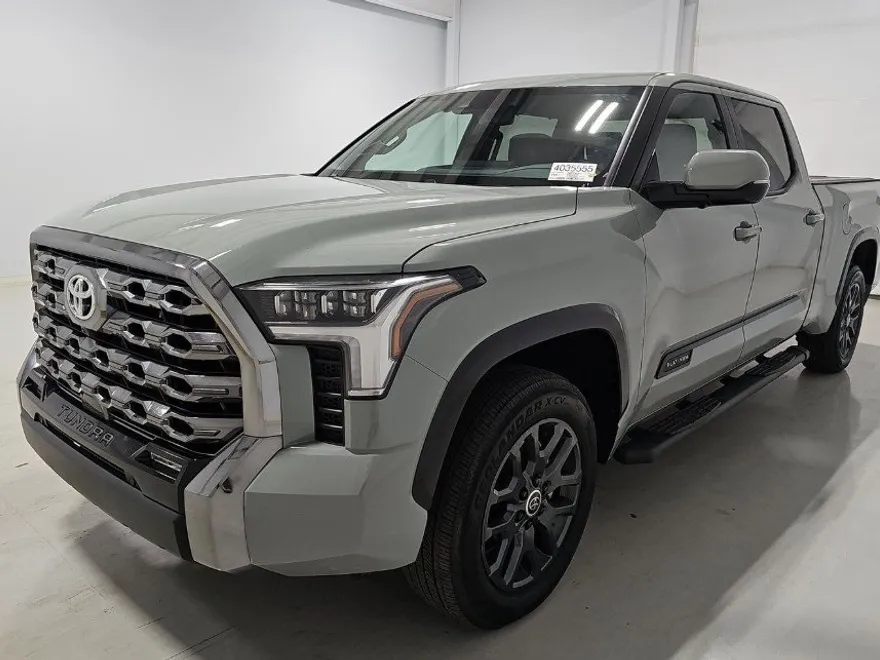 2024 Toyota Tundra Platinum CrewMax photo 1
