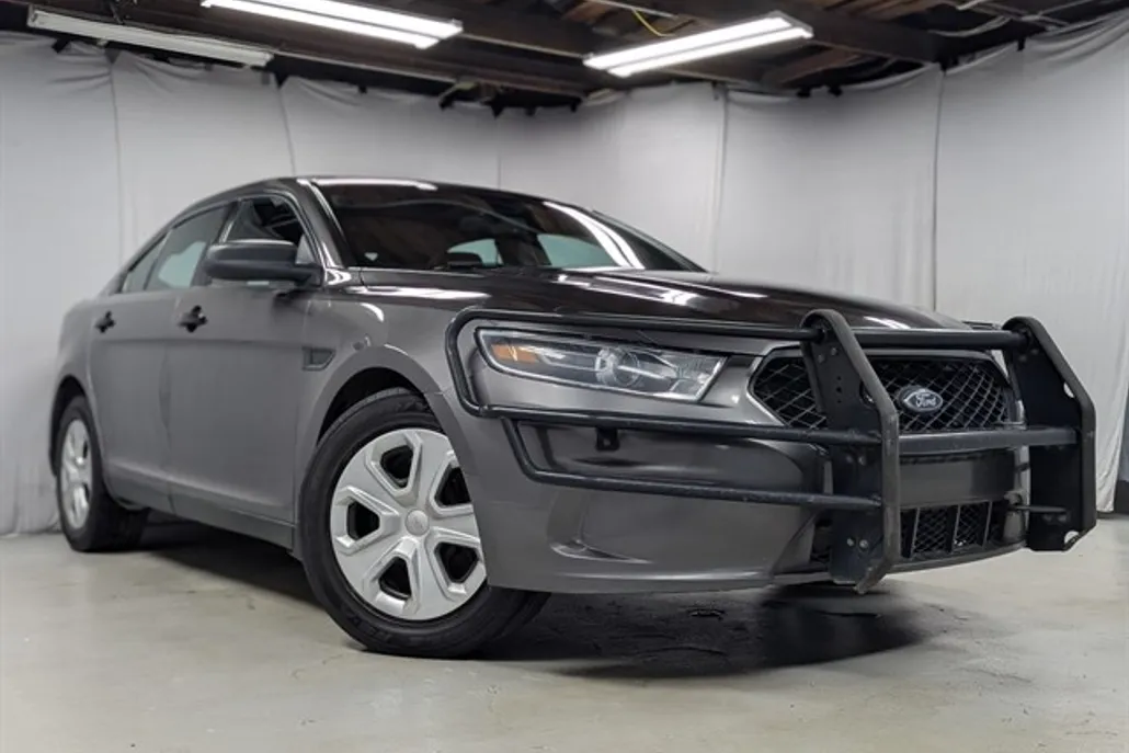 2015 Ford Taurus photo 1