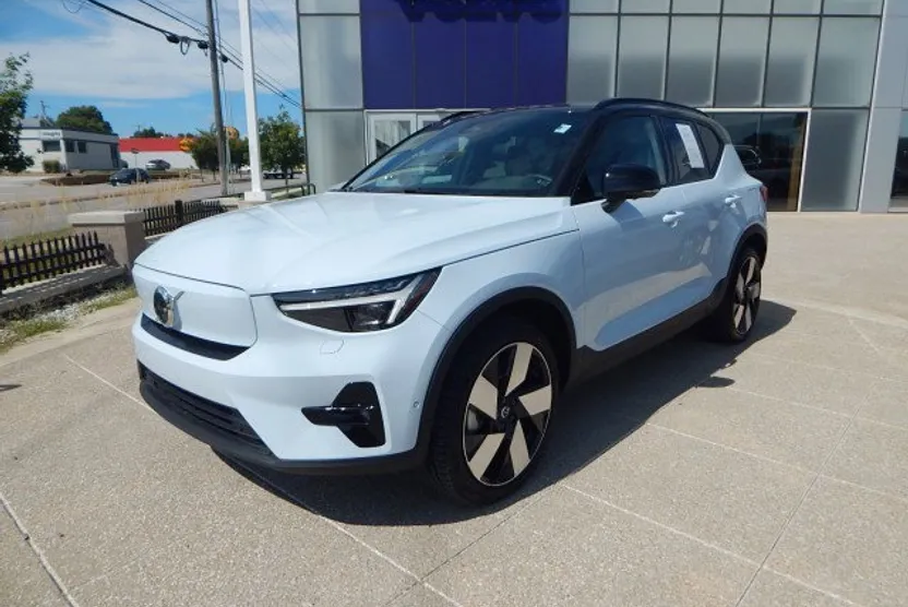 2024 Volvo XC40 Recharge Twin Ultimate photo 1