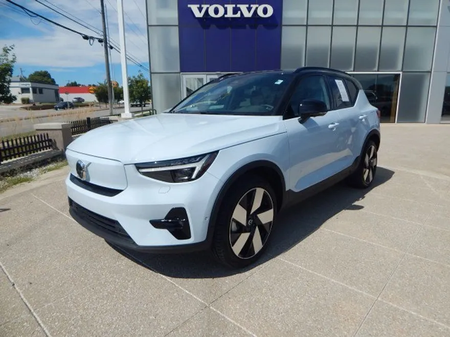 2024 Volvo XC40 Recharge Twin Ultimate photo 1